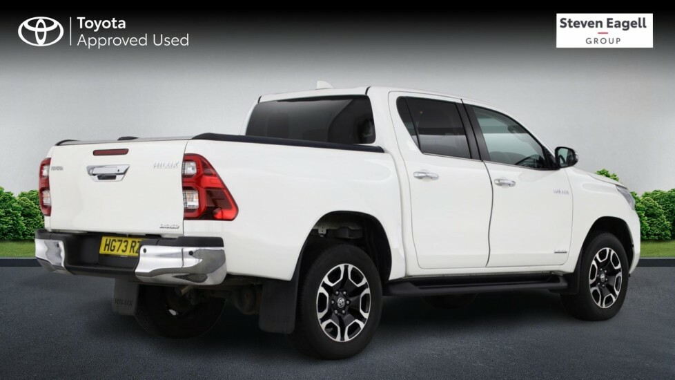 Toyota HILUX 2.4 D-4d Invincible Pickup Double Cab M White #2
