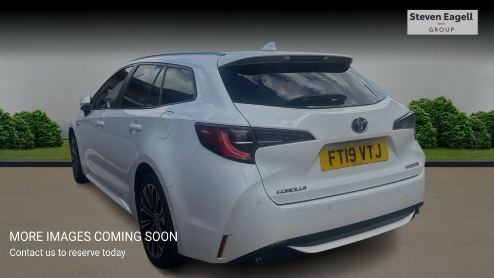 Toyota Corolla Corolla Icon Tech Vvti Hev Cvt White #2