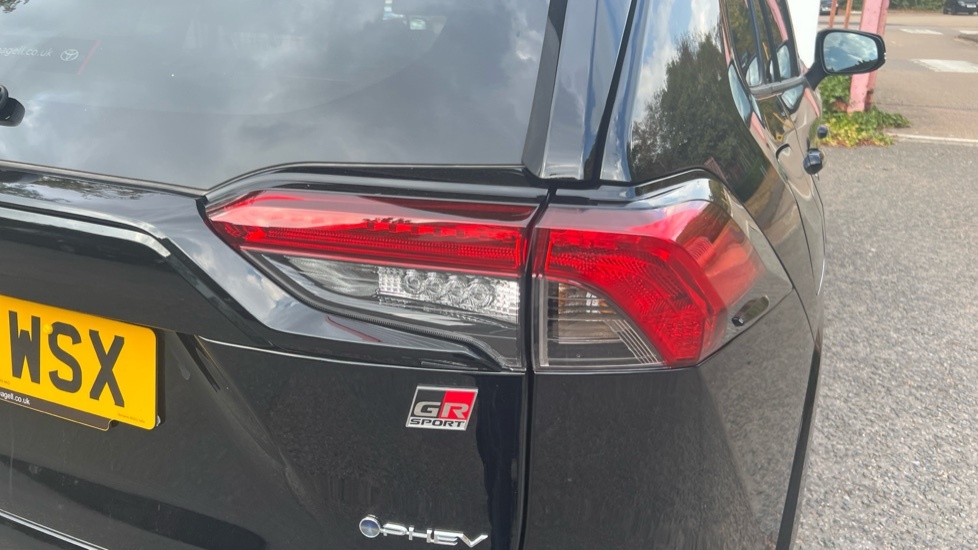 Toyota Rav 4 Auto Invincible Silver #21