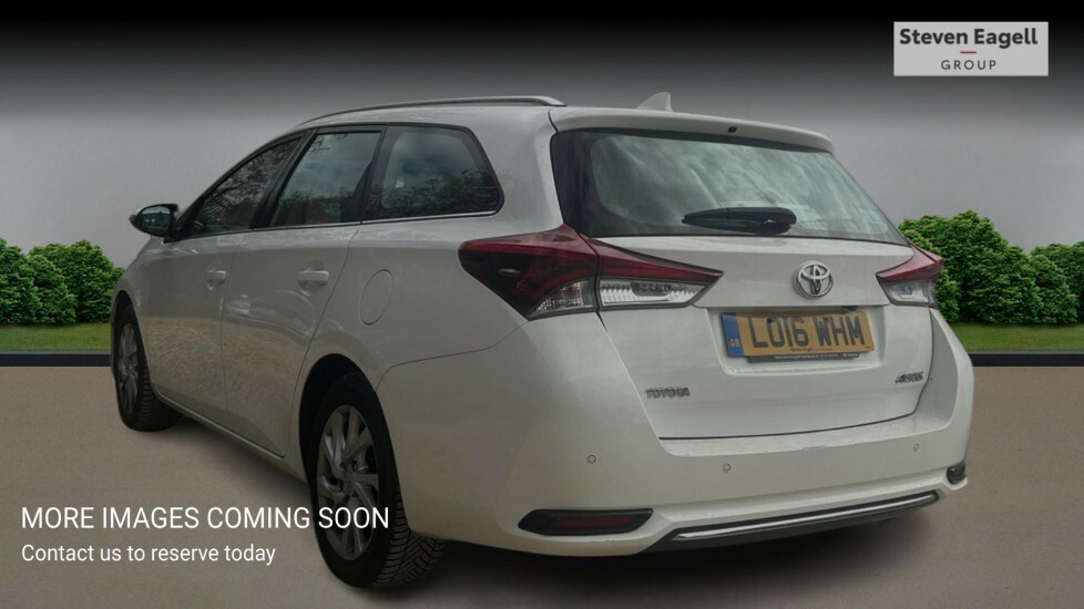 Toyota Auris 1.2 Vvt-i Business Edition Touring Sports Euro 6 White #2