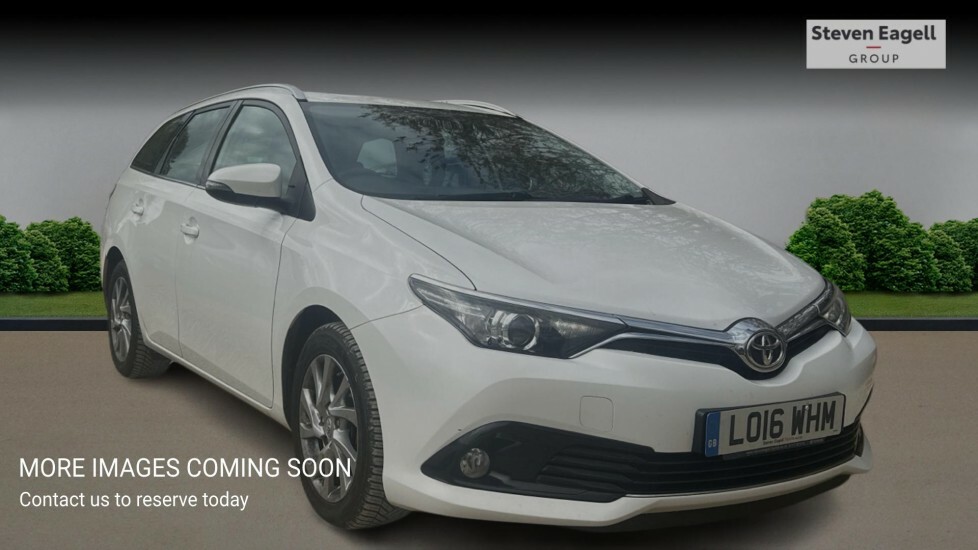 Toyota Auris 1.2 Vvt-i Business Edition Touring Sports Euro 6 White