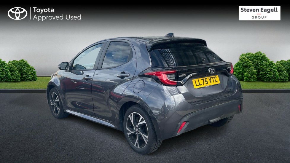 Toyota Yaris 1.5 Vvt-h Design Hatchback Hybrid E-cvt Grey #4