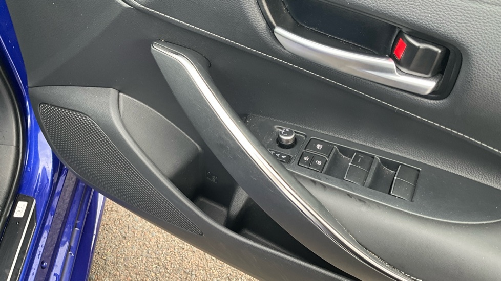 Toyota Corolla 2022 72 2.0 #29