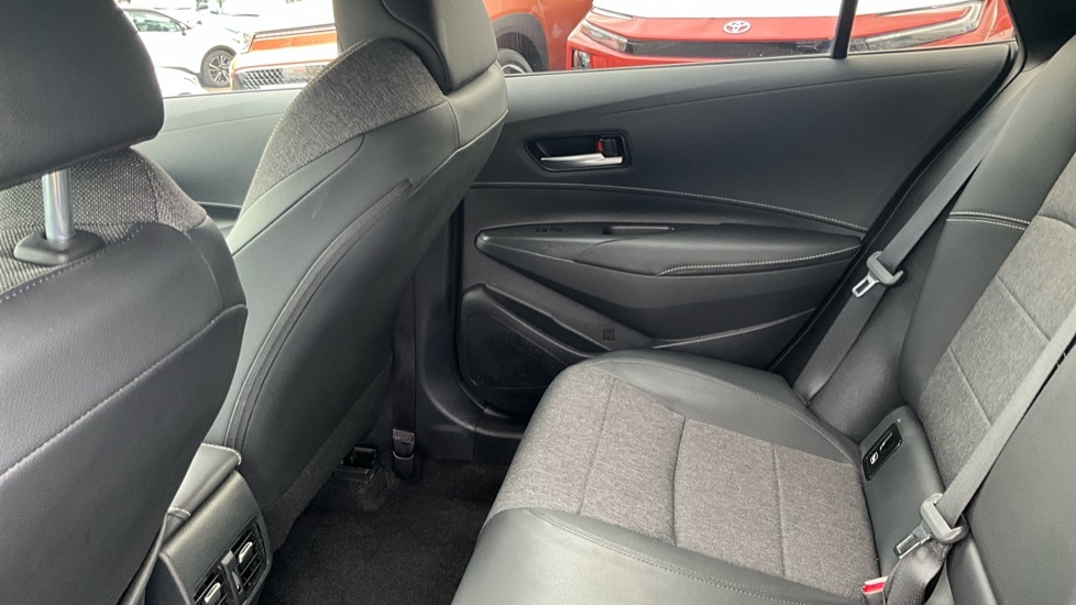 Toyota Corolla 2022 72 2.0 #15