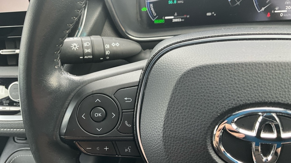 Toyota Corolla 2022 72 2.0 #33