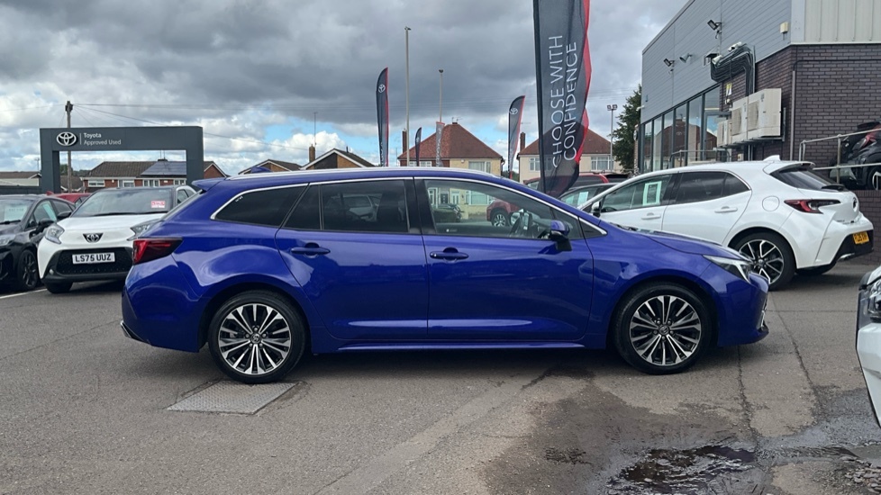 Toyota Corolla 2022 72 2.0 #23