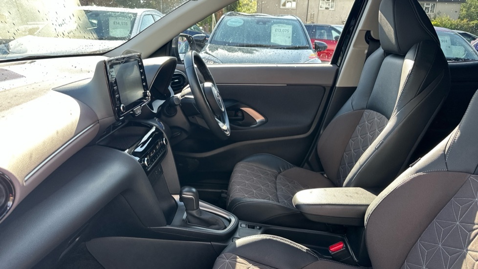 Toyota Yaris Cross 1.5 Vvt-h Excel E-cvt Euro 6 Ss Black #5