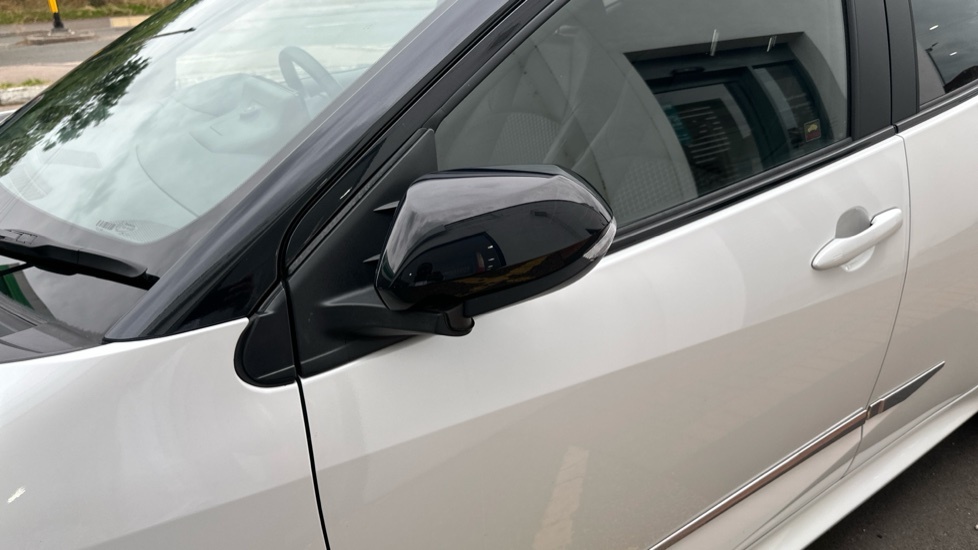 Toyota Yaris Hatchback Blue #28