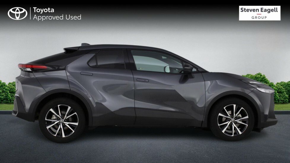 Toyota C-Hr Design White #23