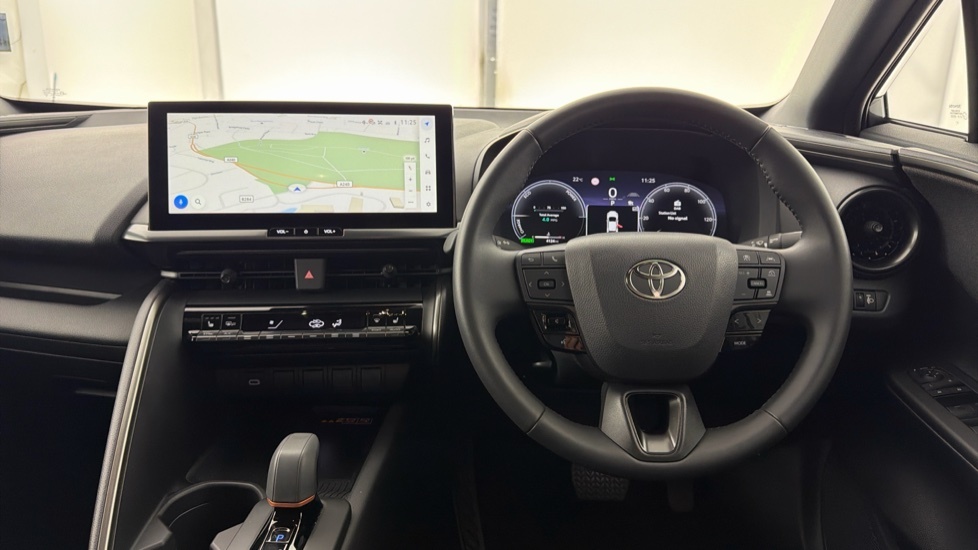 Toyota C-Hr Design White #7
