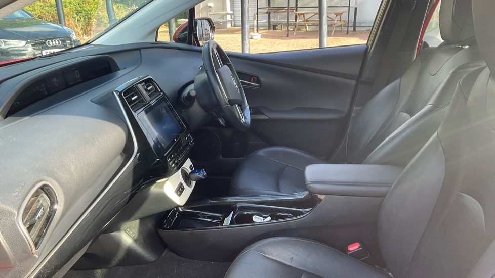 Toyota Prius 1.8 Vvt 8.8Kwh Excel Cvt Euro 6 Ss Red #5