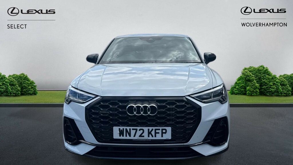 Audi Q3 35 Tfsi S Tronic Black Edition Black #4