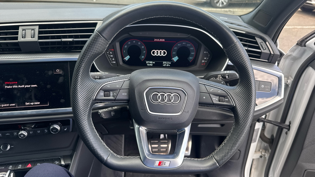 Audi Q3 35 Tfsi S Tronic Black Edition Black #8