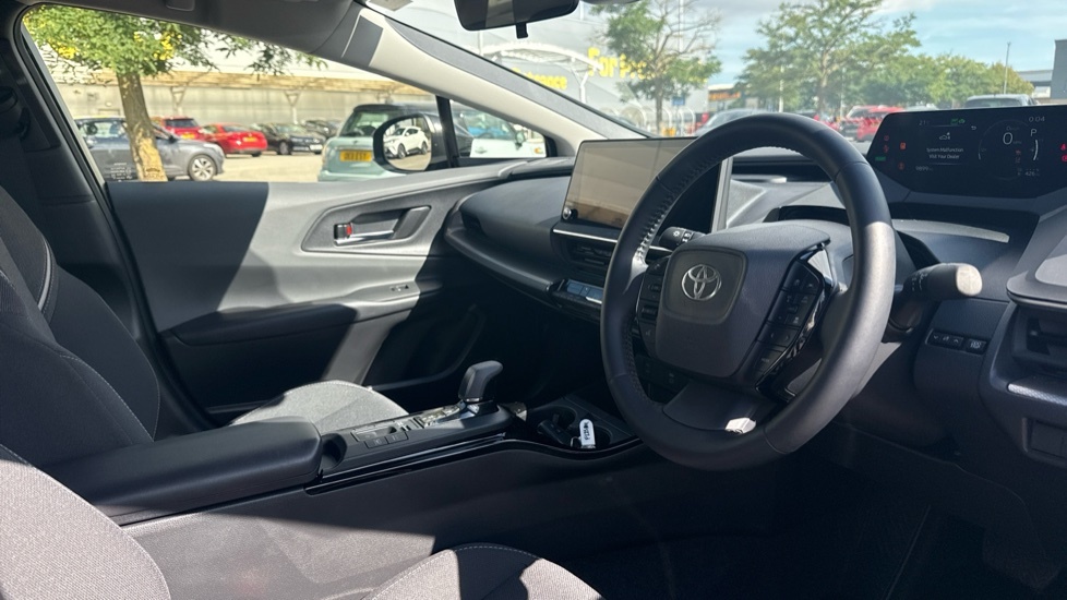 Toyota Prius 2.0 Phev Design Cvt Hatchback Black #12