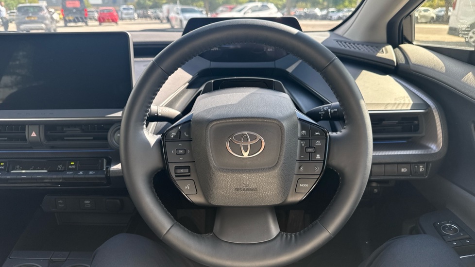 Toyota Prius 2.0 Phev Design Cvt Hatchback Black #7