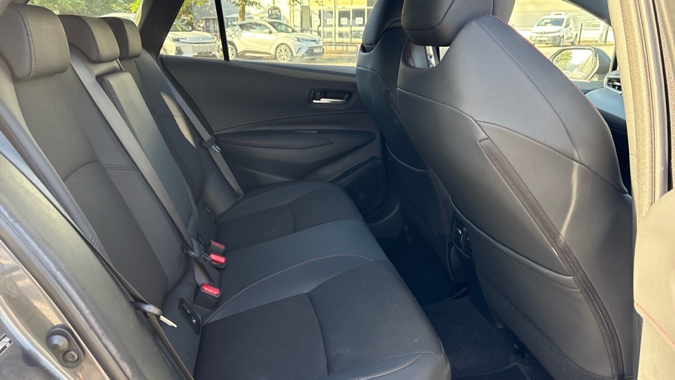 Toyota Corolla 2023 72 1.8  #8
