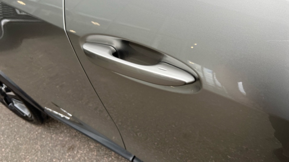 Lexus UX 250H Takumi 108 Silver #34