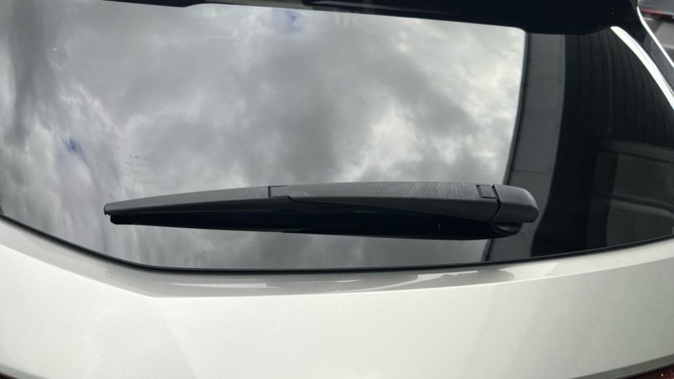 Lexus UX 250H Takumi 108 Silver #33