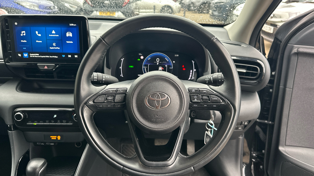 Toyota Yaris 1.5 Vvt-h Design E-cvt Euro 6 Ss Black #6