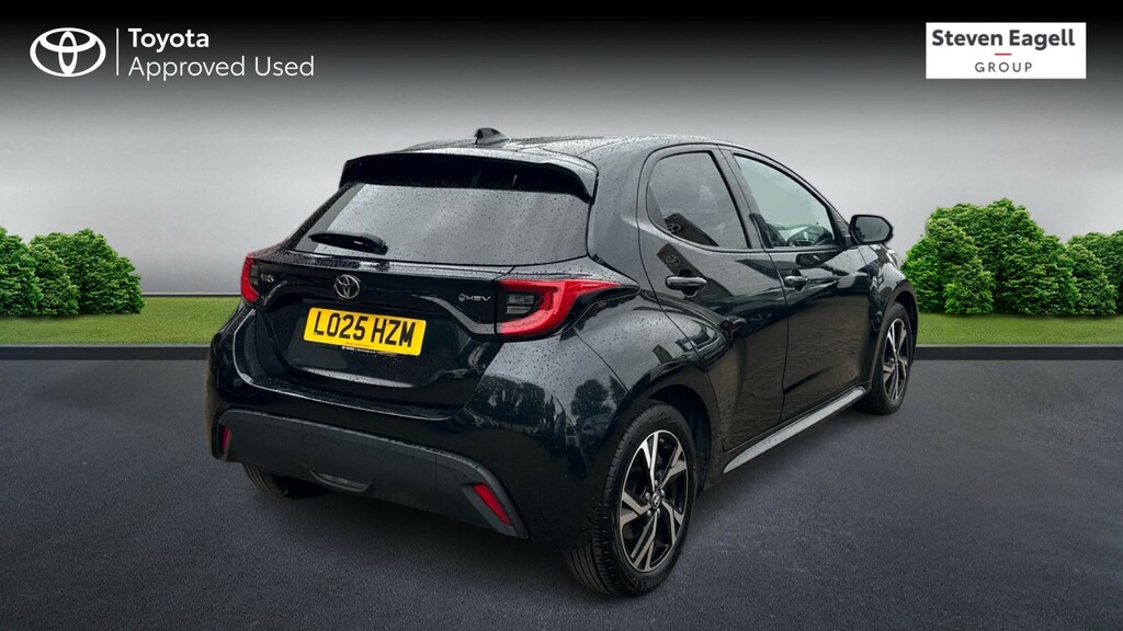 Toyota Yaris 1.5 Vvt-h Design E-cvt Euro 6 Ss Black #2