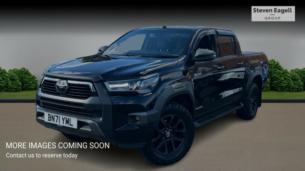 Toyota HILUX 2.8 D-4d Invincible X 4Wd Euro 6 Ss Black #3