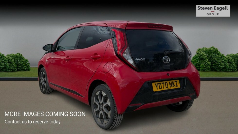 Toyota Aygo 1.0 Vvt-i X-trend Euro 6 Safety Sense Red #2