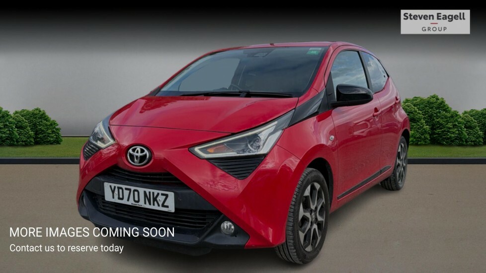 Toyota Aygo 1.0 Vvt-i X-trend Euro 6 Safety Sense Red #3