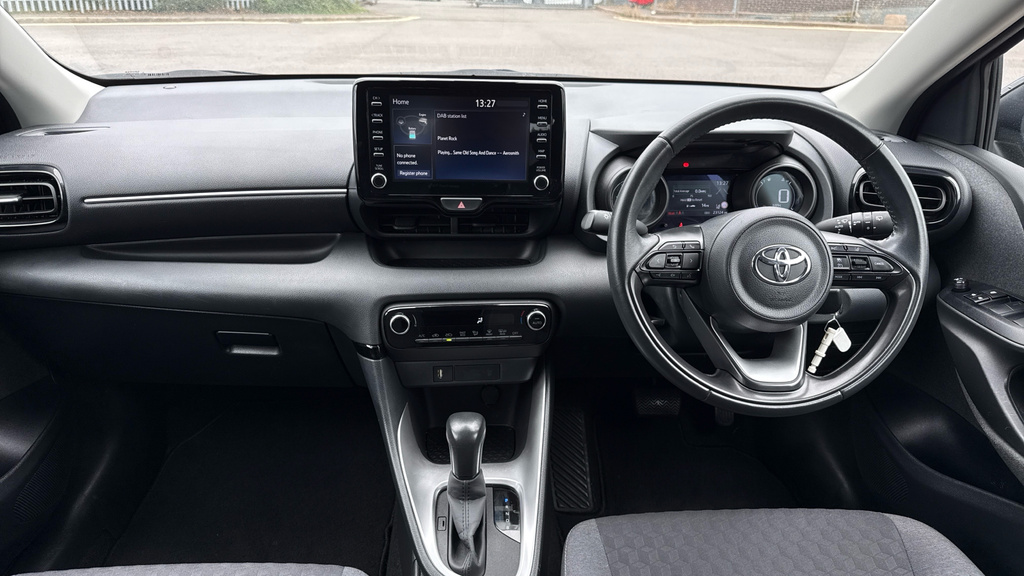 Toyota Yaris 1.5 Vvt-h Design E-cvt Euro 6 Ss Black #6