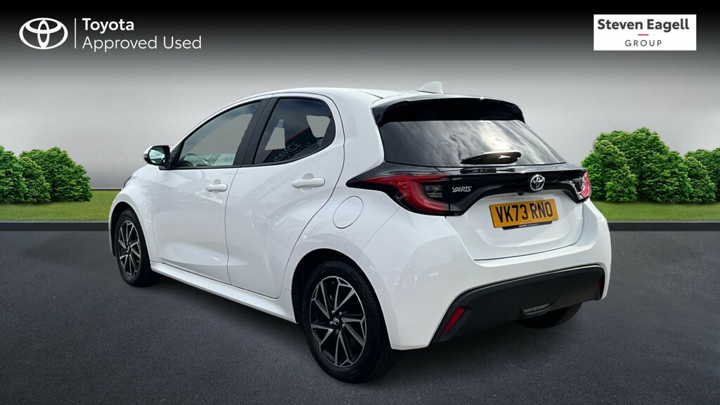 Toyota Yaris 1.5 Vvt-h Design E-cvt Euro 6 Ss White #4