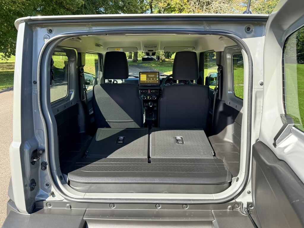 Suzuki Jimny Suv White #28