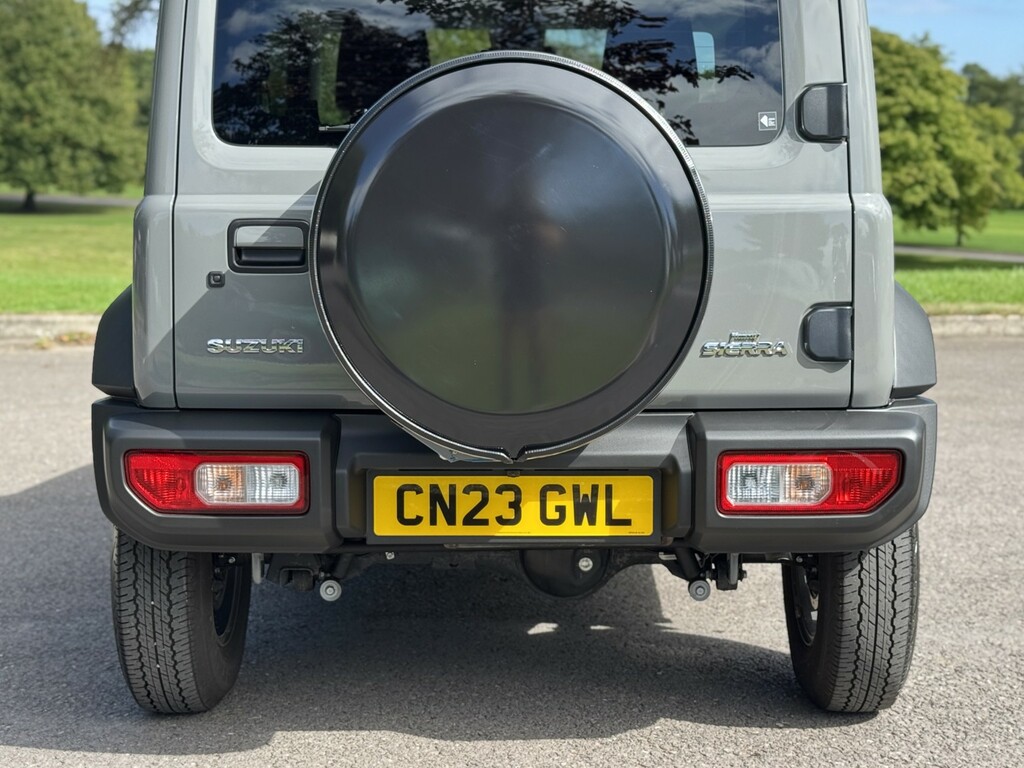 Suzuki Jimny Suv White #12