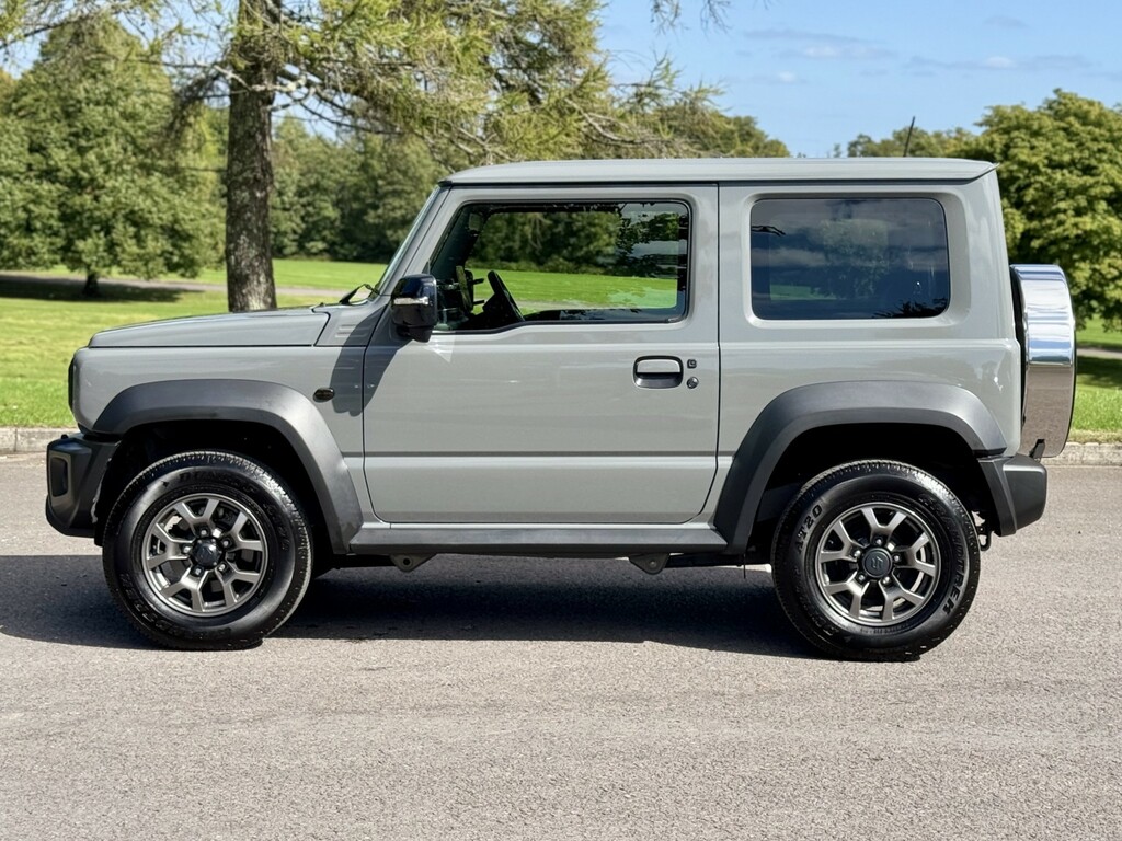 Suzuki Jimny Suv White #9