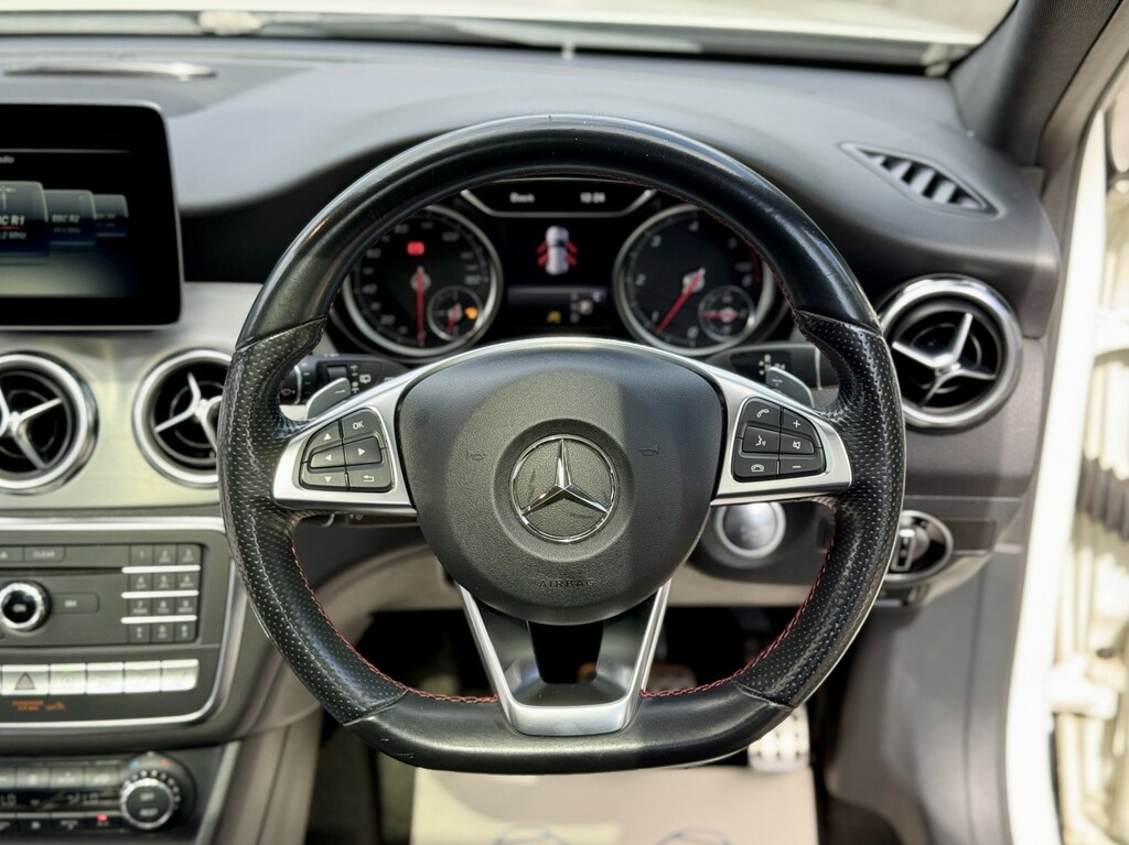 Mercedes-Benz GLA Class 2017 2.1 Gla220d Amg Line Premium Suv Black #12