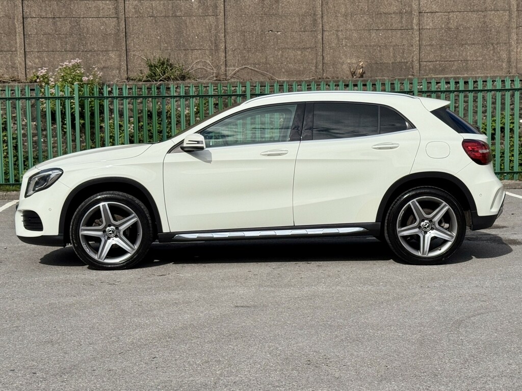 Mercedes-Benz GLA Class 2017 2.1 Gla220d Amg Line Premium Suv Black #10