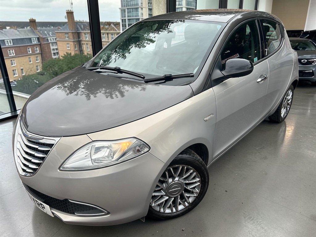 Chrysler Ypsilon Ypsilon Se Multijet Brown #4