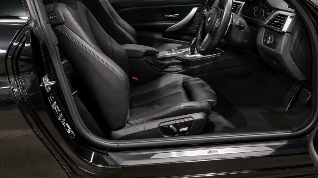 BMW 4 Series Gran Coupe 3L M Sport Black #3