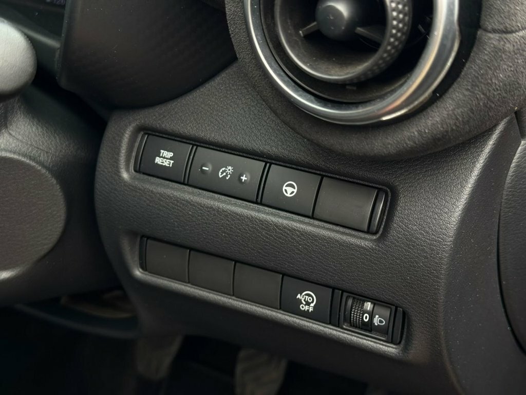 Nissan Juke Dig-t N-connecta Black #10