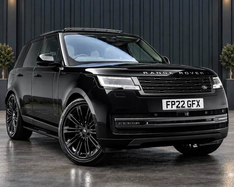 Land Rover Range Rover 3L First Edition Black