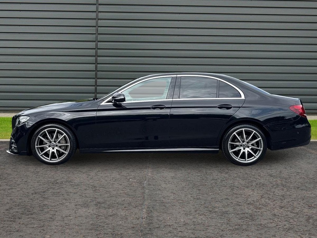 Mercedes-Benz E Class 2.0 E220d Amg Line Edition Saloon G Tro RX70UUS Black #5
