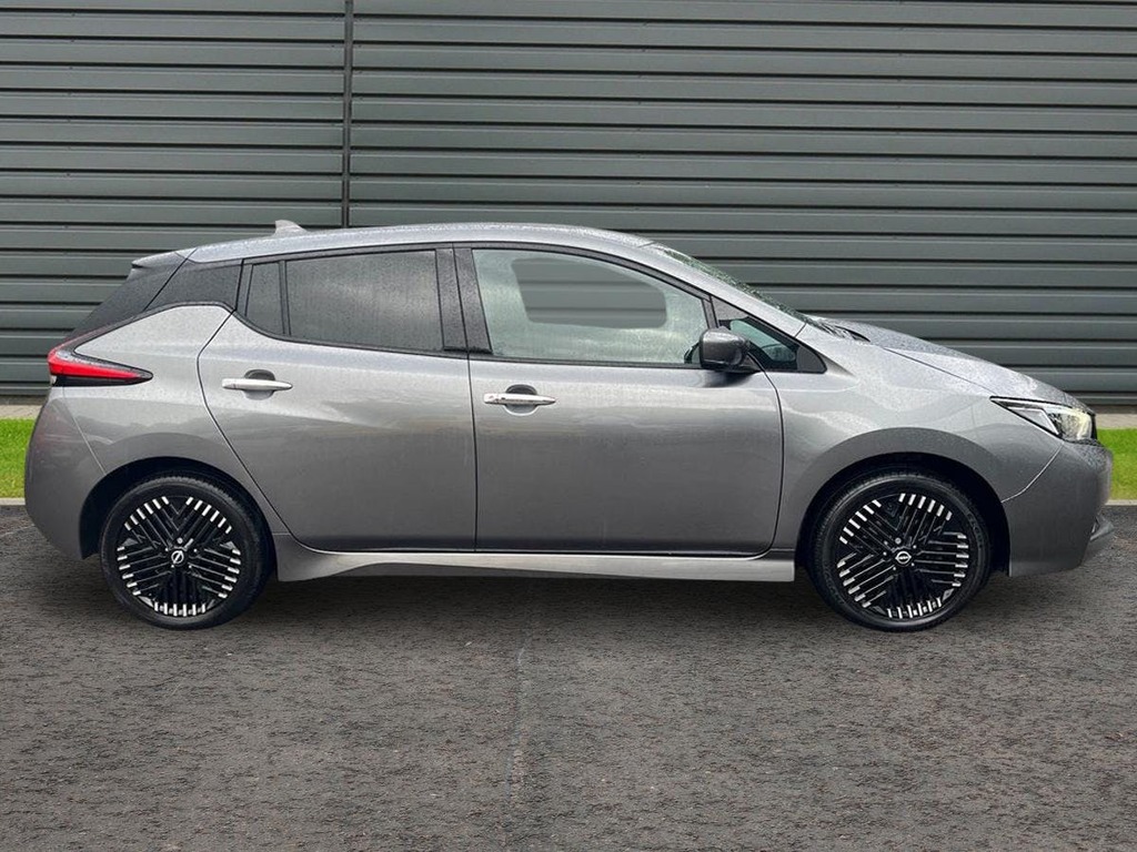 Nissan Leaf 59Kwh E Plus Tekna Hatchback GV22LLZ Grey #2