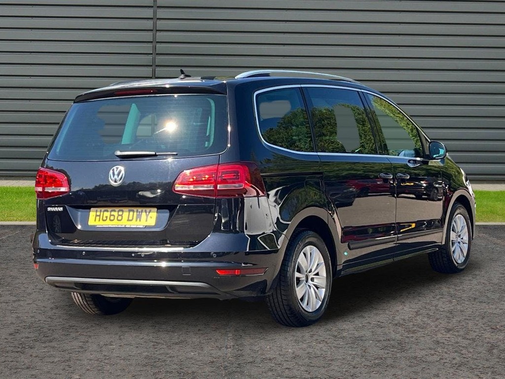 Volkswagen Sharan 1.4 1.4 Tsi Se Nav Mpv Dsg Black #3