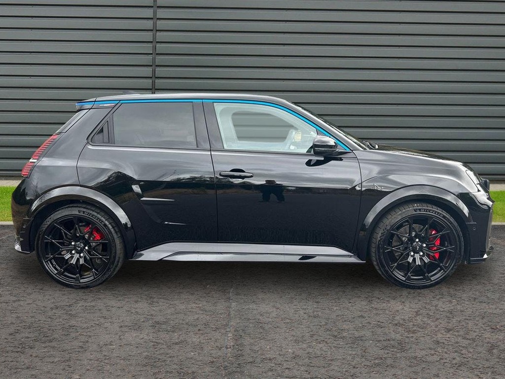 Alpine A290 52Kwh Gts Hatchback Black #2