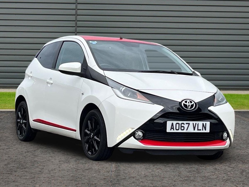 Toyota Aygo 1.0 Vvt I X Press Hatchback X Shift White