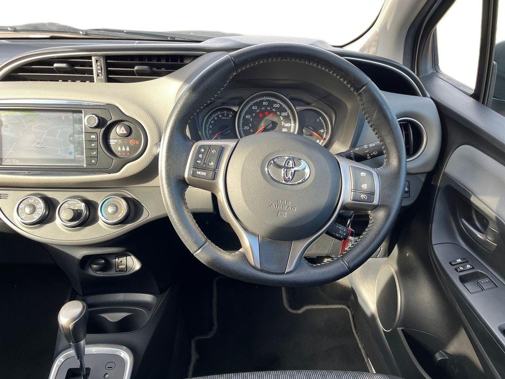 Toyota Yaris 1.33 Dual Vvt-i Design Grey #10