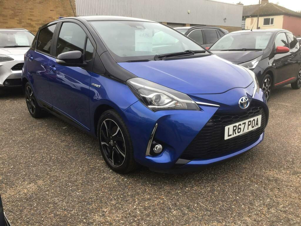Toyota Yaris 1.5 Vvt-h Blue Bi Tone Hatchback Hybrid Blue