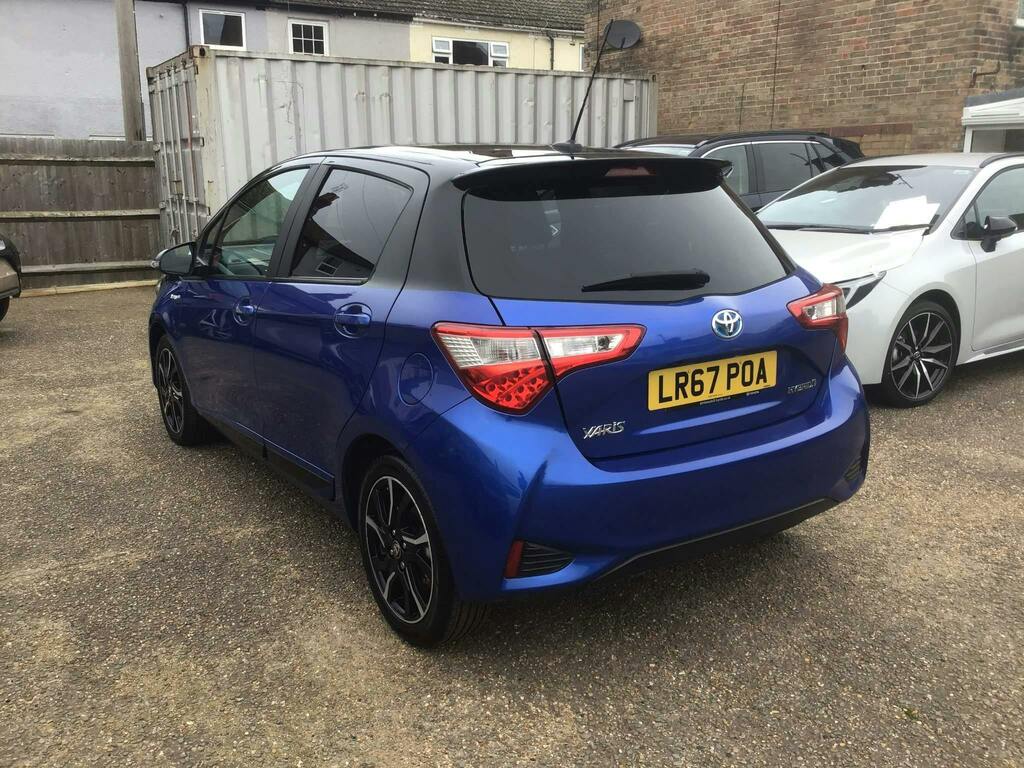 Toyota Yaris 1.5 Vvt-h Blue Bi Tone Hatchback Hybrid Blue #5
