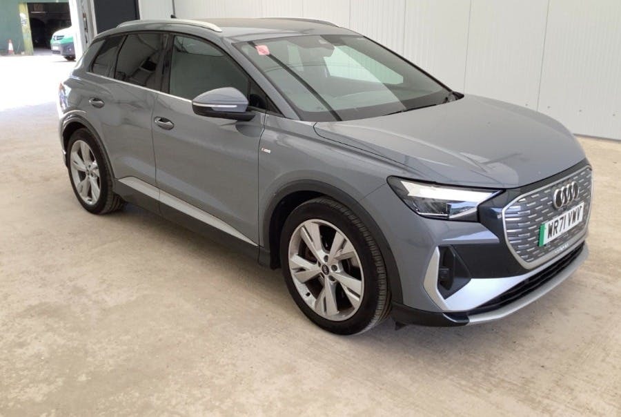 Audi Q4 E Tron 40 S Line Suv 82Kwh Grey #2