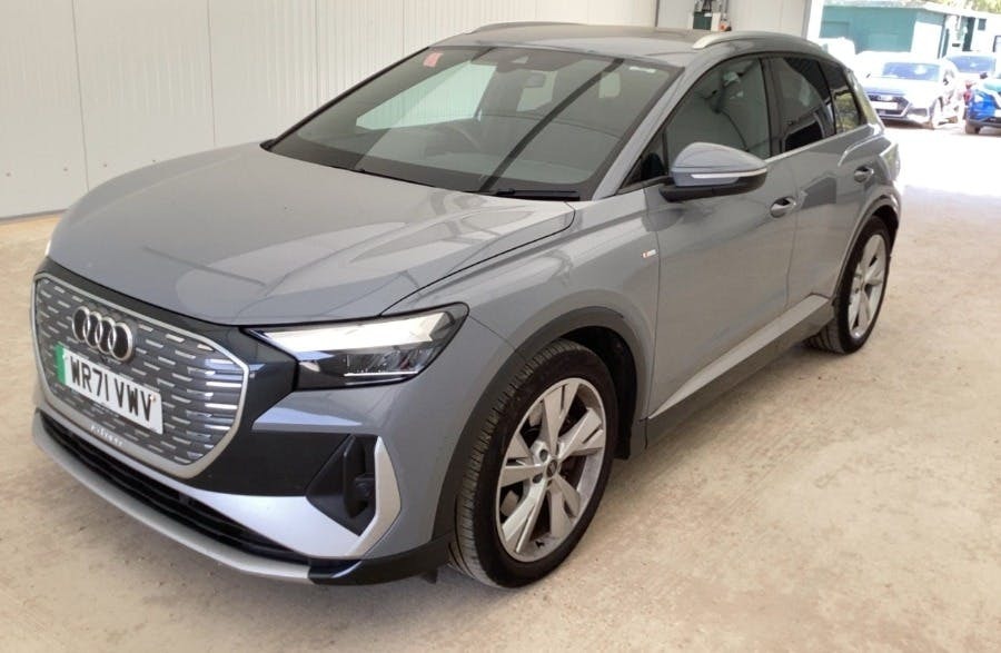 Audi Q4 E Tron 40 S Line Suv 82Kwh Grey #4