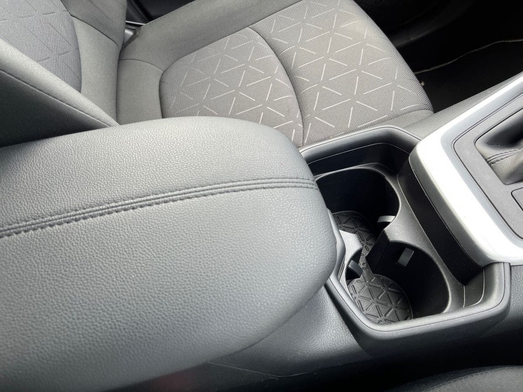 Toyota Rav 4 Excel White #32