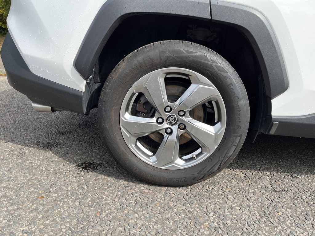 Toyota Rav 4 Excel White #23